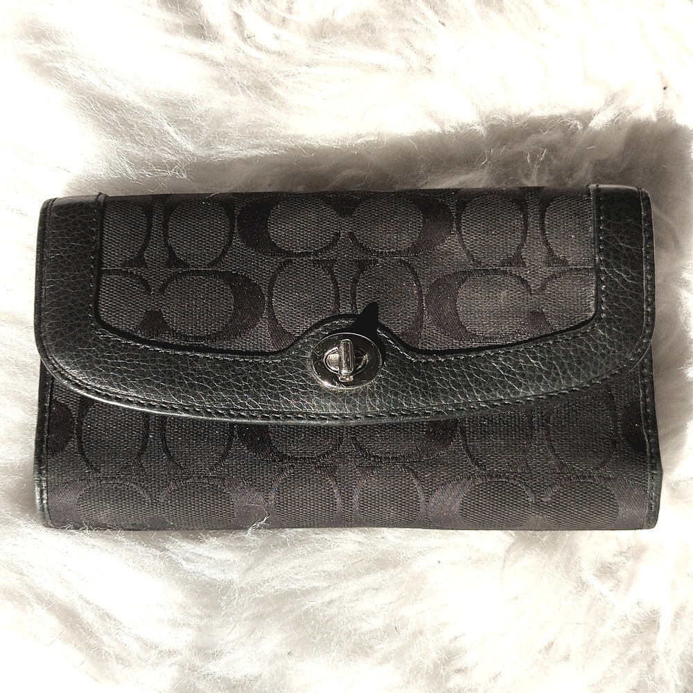 Vintage Y2K Coach Wallet